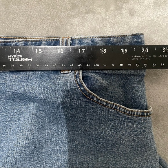 Charter Club Laura Fit Jean Shorts with Cuffed Hems Size 18W - Picture 5 of 8